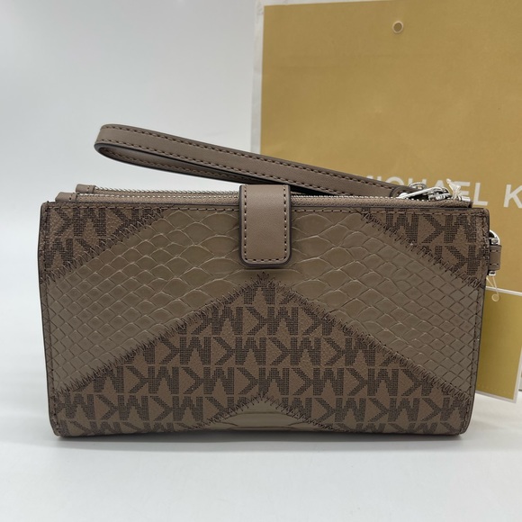 Michael Kors Large Double Zip Wallet Wristlet - Picture 5 of 7